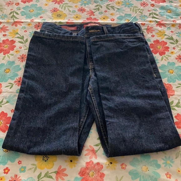 Jean - Picture 3 of 5